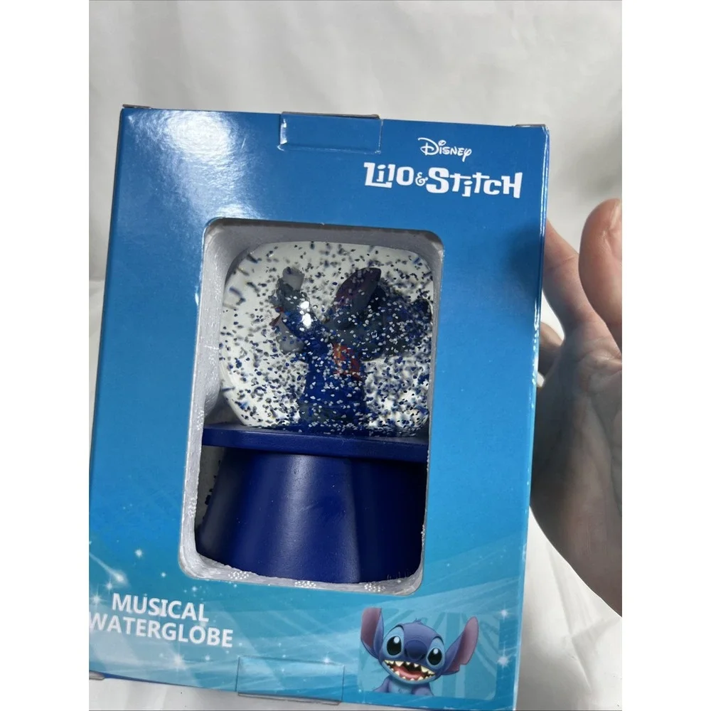 2025 DISNEY STITCH MUSICAL WATERGLOBE GRADUATION 